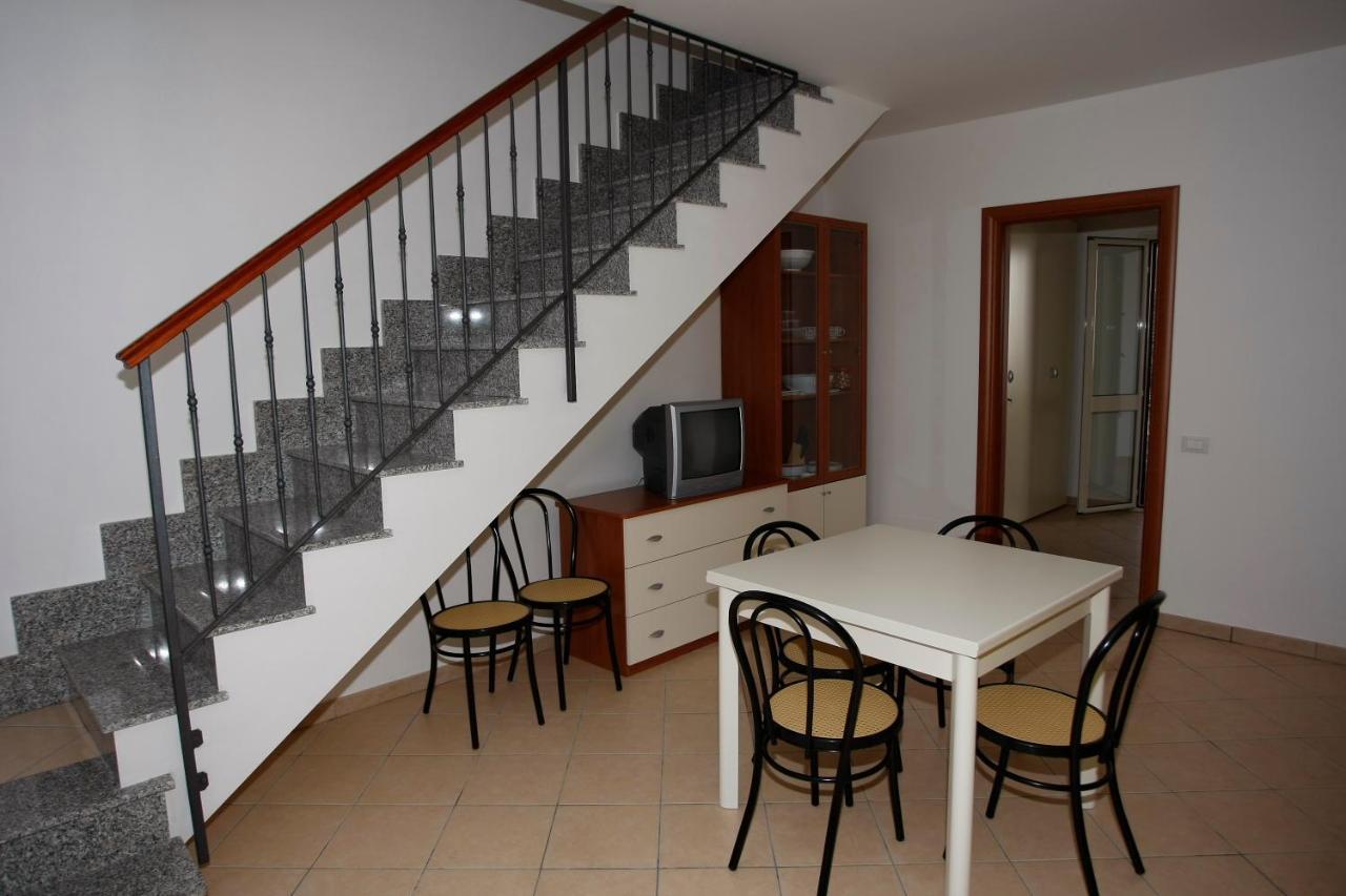 Residence Gualtieri Sant'Andrea Apostolo dello Ionio Exterior photo